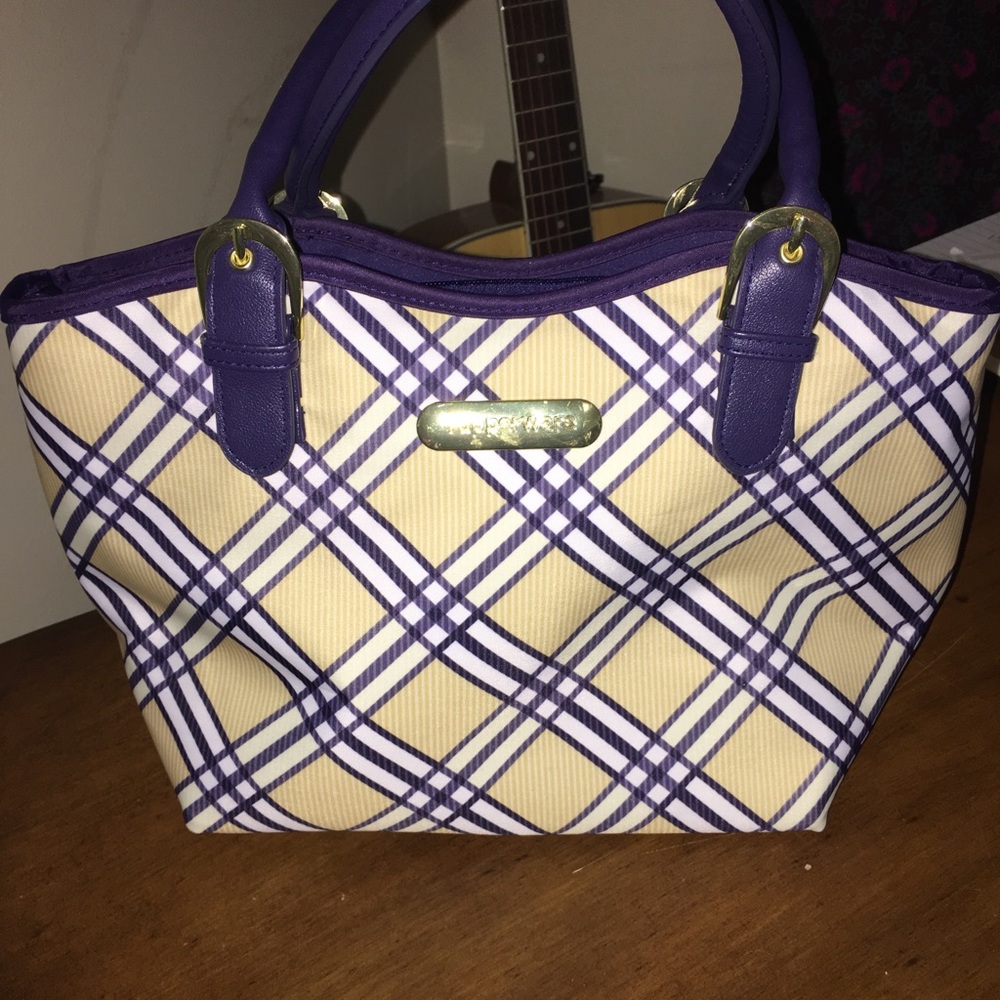 Tupperware lunchbox